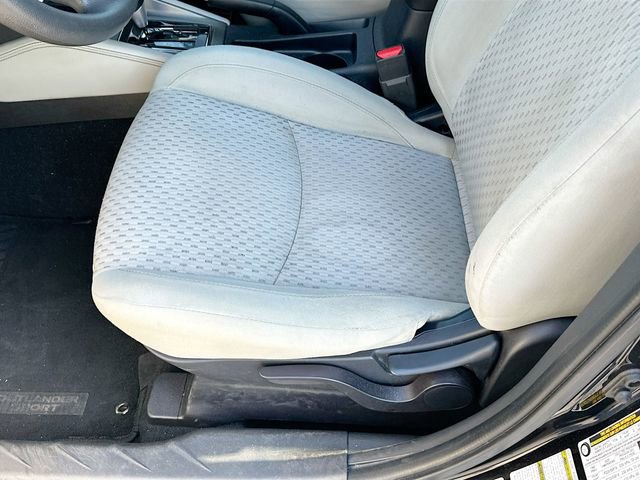 Used 2019 Mitsubishi Outlander Sport ES FWD image 17