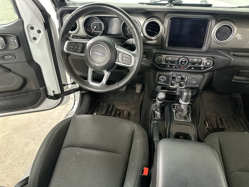 Used 2023 Jeep Gladiator Overland AWD/4WD image 18