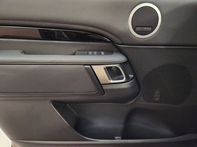 New 2026 Land Rover Discovery S AWD/4WD image 23