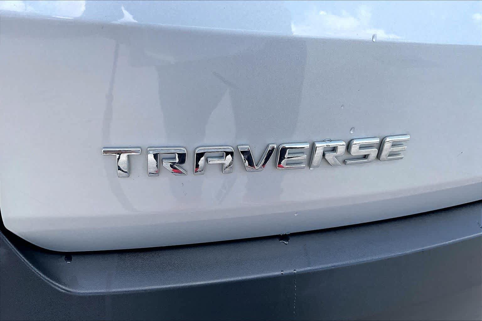 Used 2018 Chevrolet Traverse LT FWD image 8