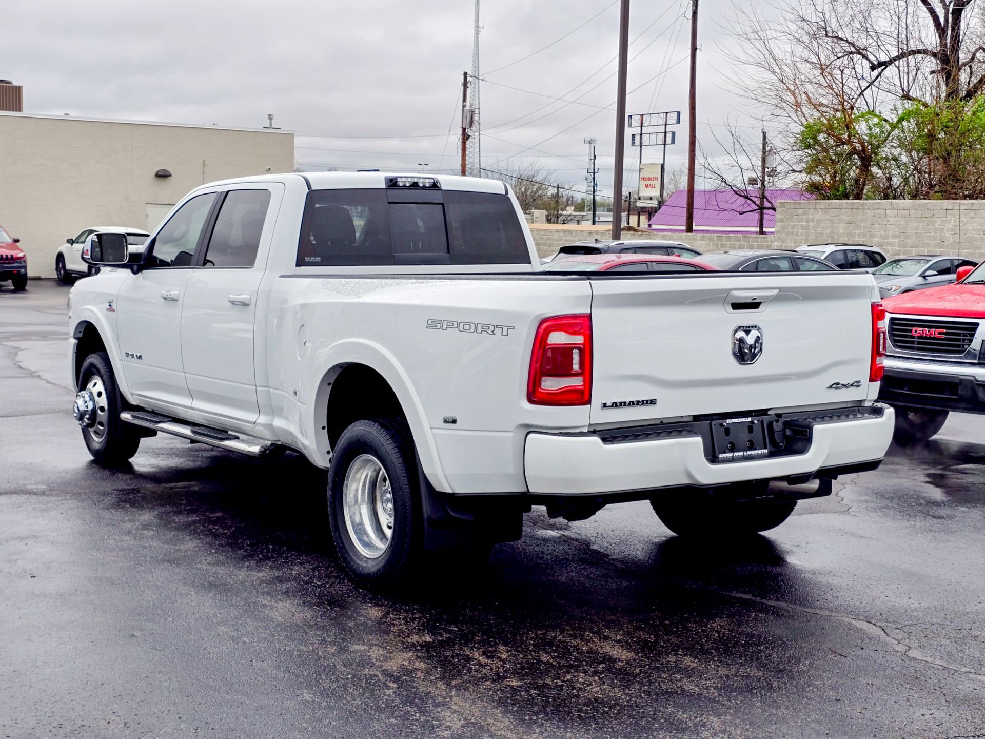 Used 2021 RAM 3500 Laramie image 11