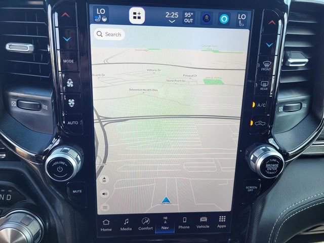 Used 2024 RAM 1500 Limited AWD/4WD image 17