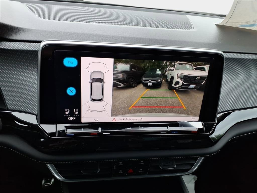 New 2026 Volkswagen Atlas Cross Sport SEL R-Line image 18