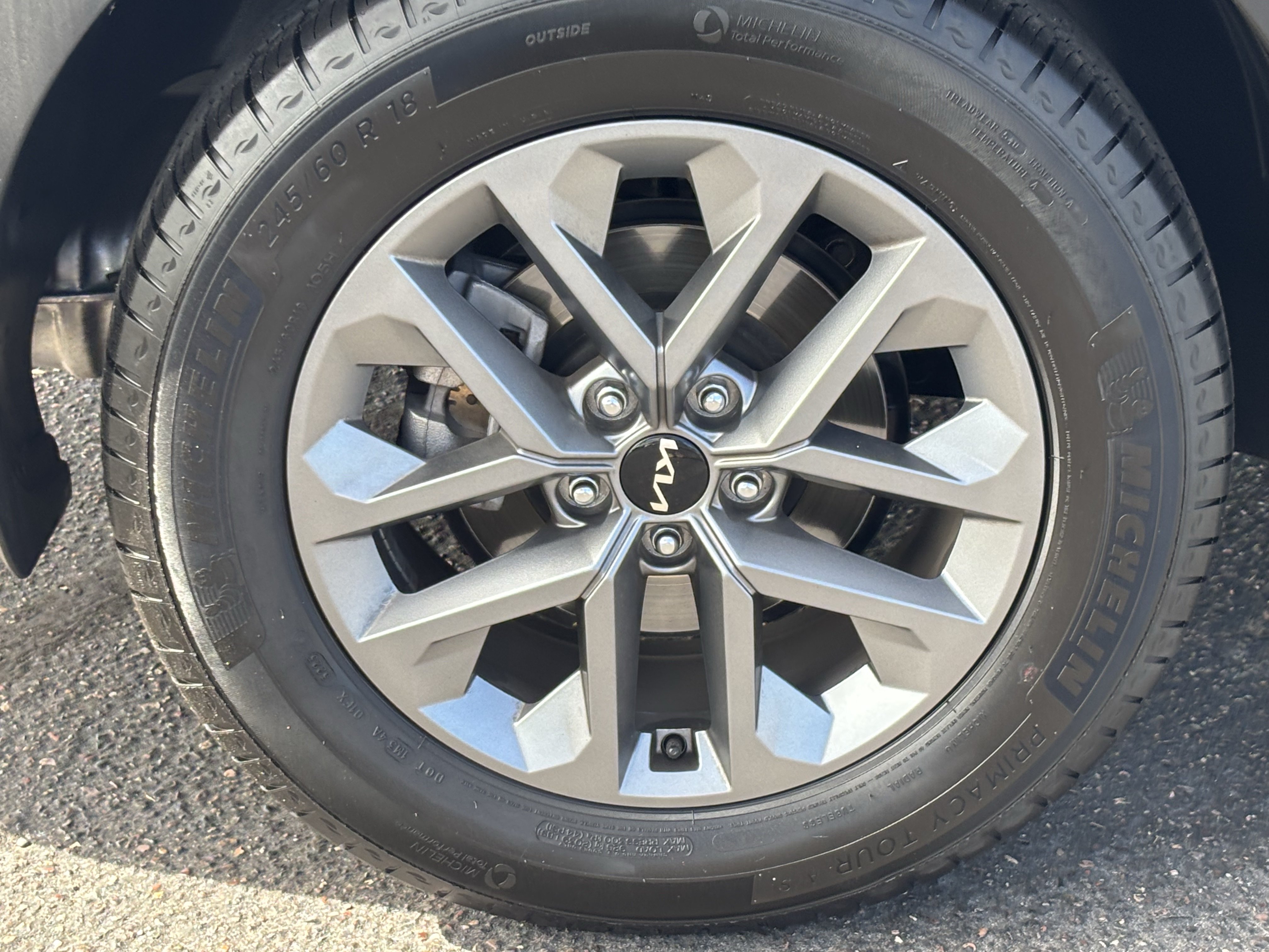 Certified 2024 Kia Telluride LX AWD/4WD image 7