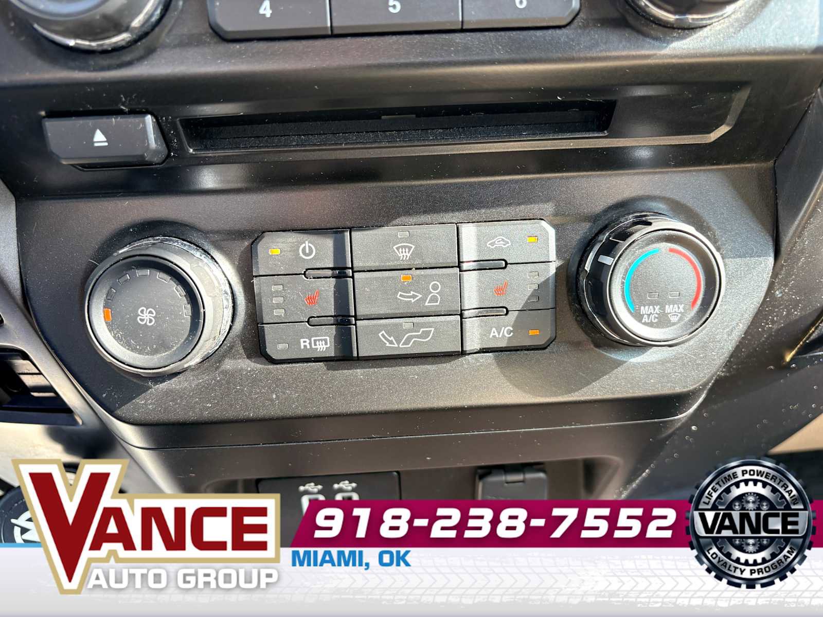 Used 2016 Ford F150 XLT w/ Equipment Group 302A Luxury AWD/4WD image 25