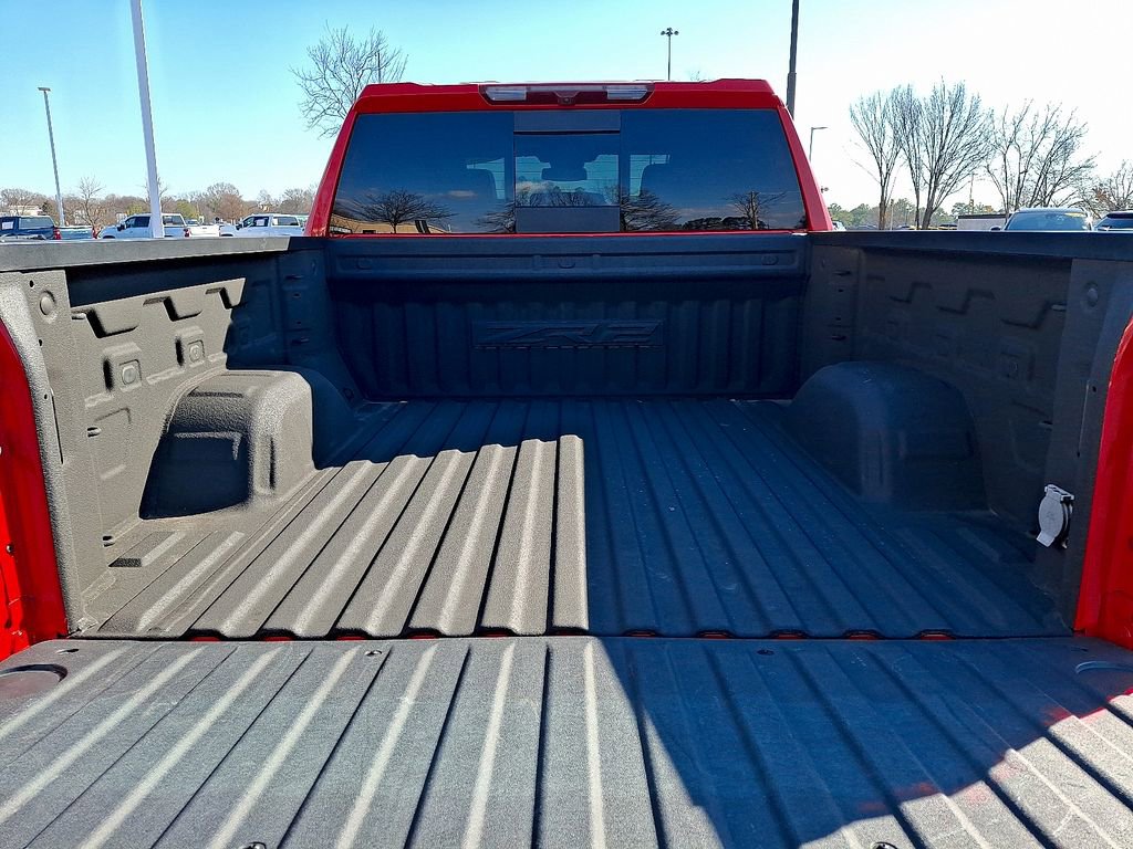 Used 2024 Chevrolet Silverado 1500 ZR2 w/ LPO, Dark Essentials Package image 29