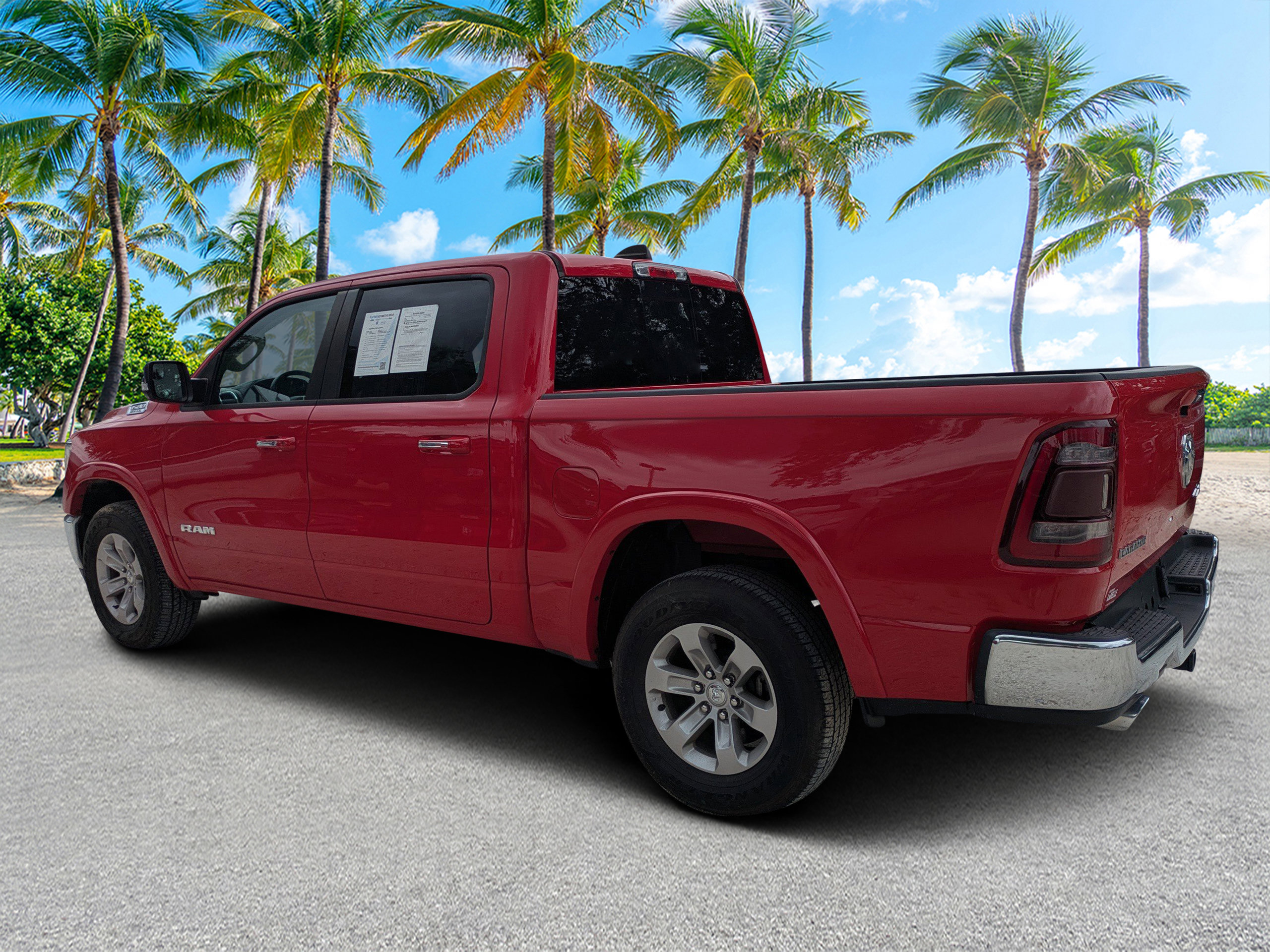 Used 2022 RAM 1500 Laramie AWD/4WD image 6