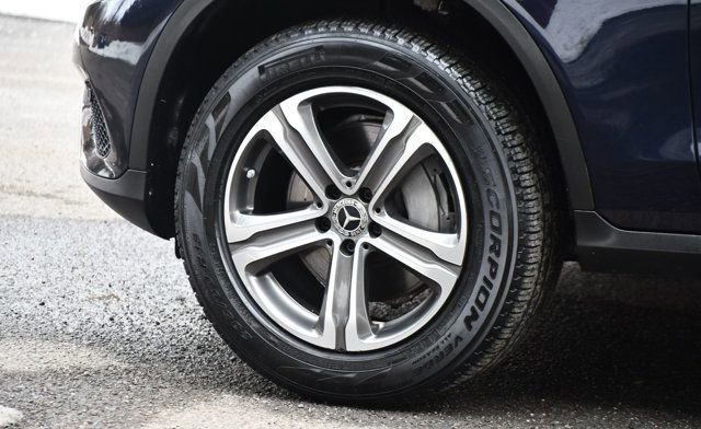 Used 2018 Mercedes-Benz GLC 300 GLC 300 4MATIC SUV w/ Multimedia Package image 18