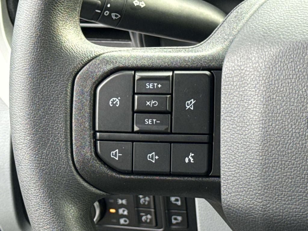 New 2026 Ford F250 XLT w/ FX4 Off-Road Package AWD/4WD image 16