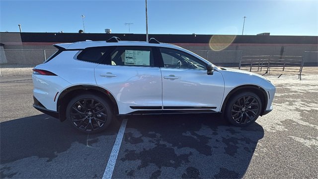 New 2025 Toyota Crown Signia image 6