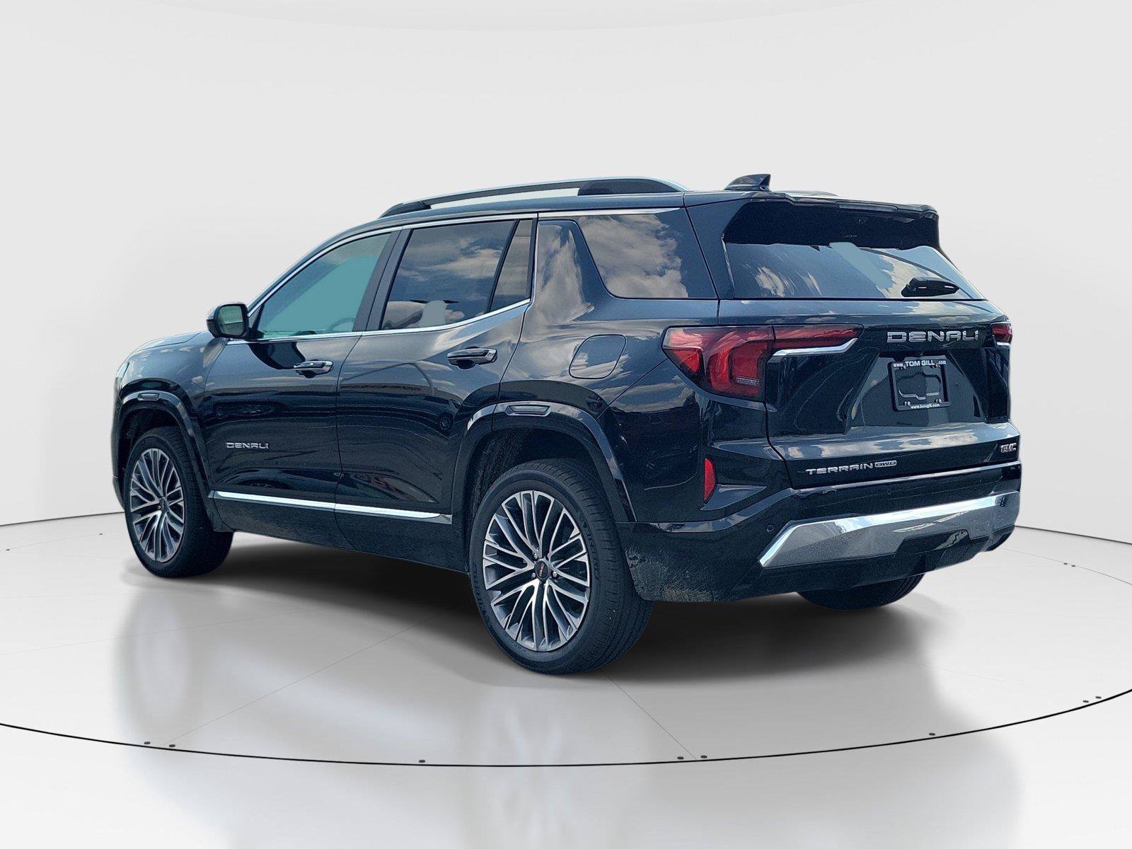 New 2027 GMC Terrain Denali w/ LPO, Black Badging Package AWD/4WD image 3