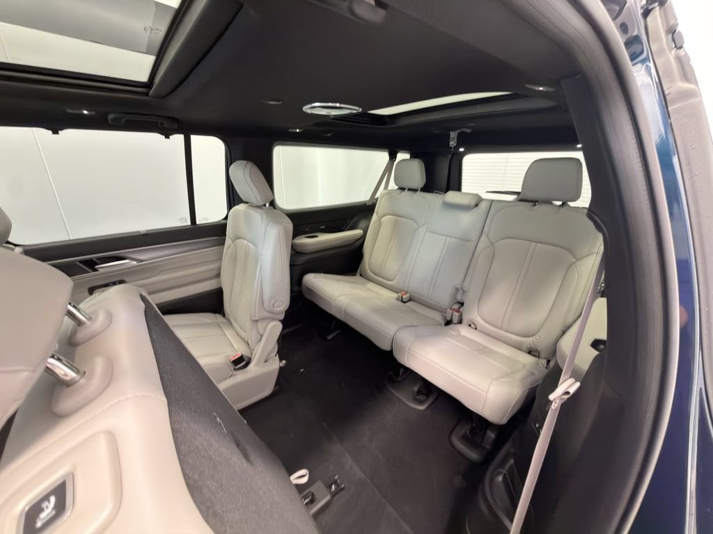 New 2026 Jeep Grand Wagoneer L Limited AWD/4WD image 21