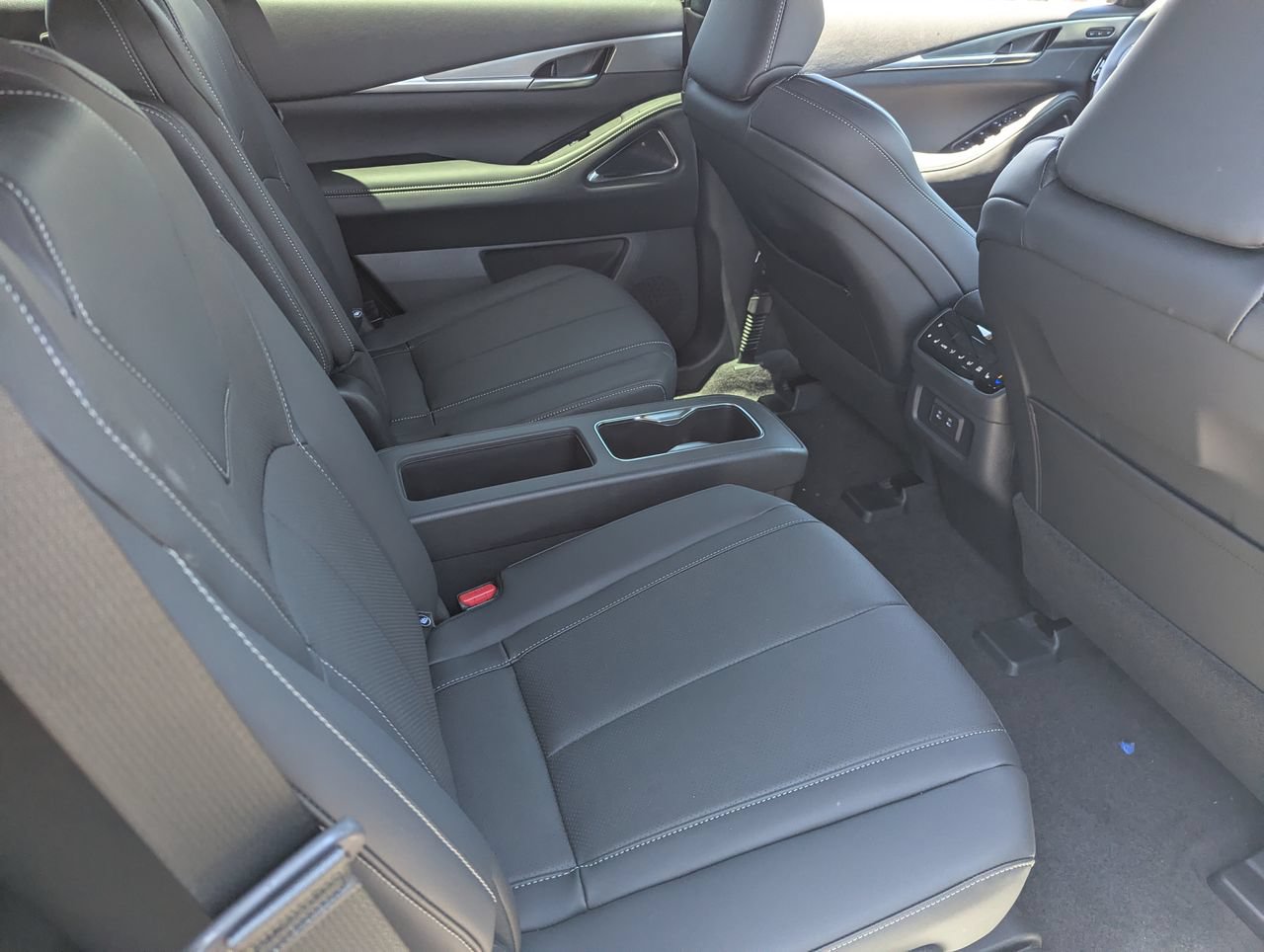 Certified 2027 INFINITI QX60 Sport w/ Dark Cargo Package AWD/4WD image 27