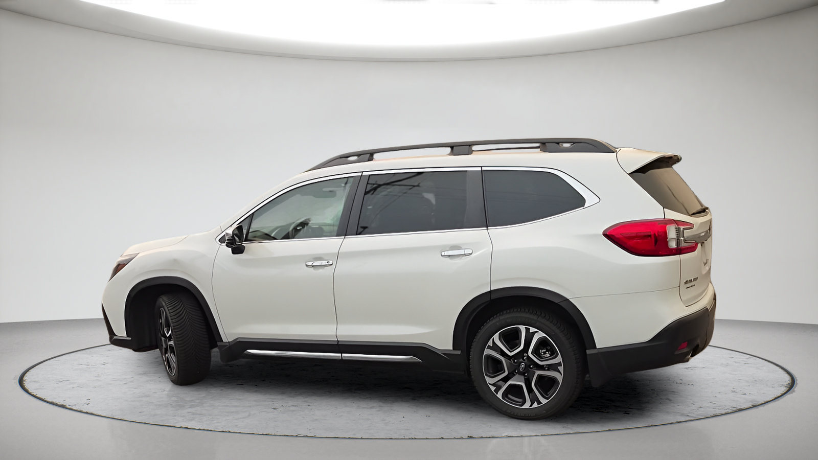 Used 2023 Subaru Ascent Touring AWD/4WD image 10