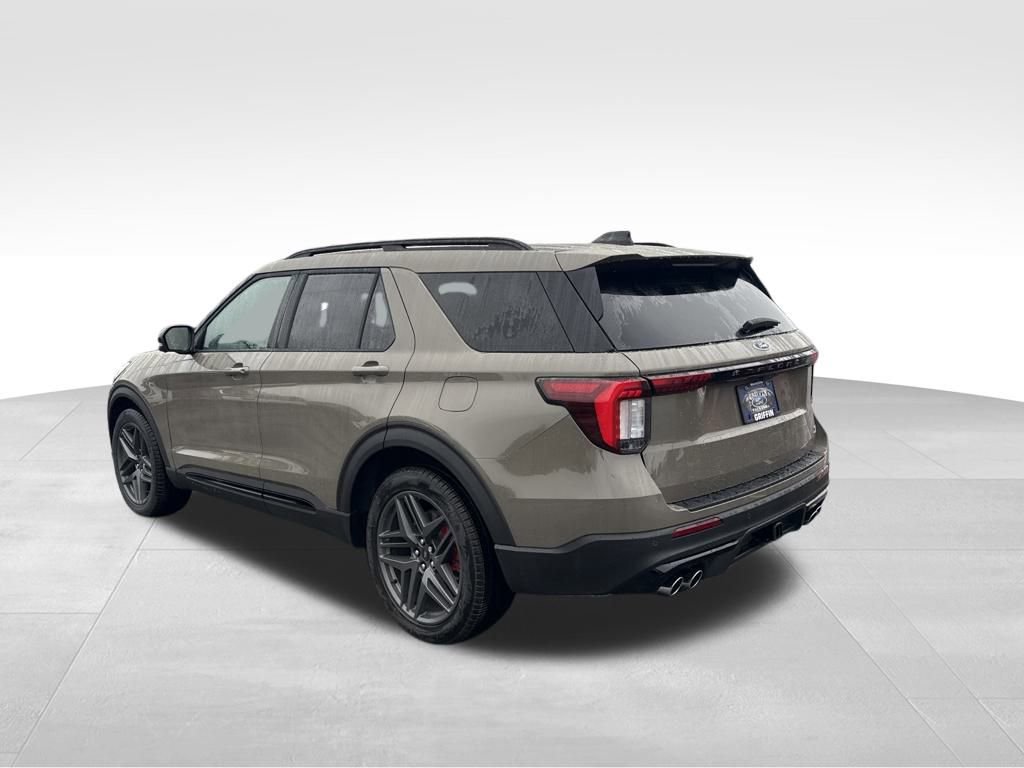 New 2026 Ford Explorer ST image 3