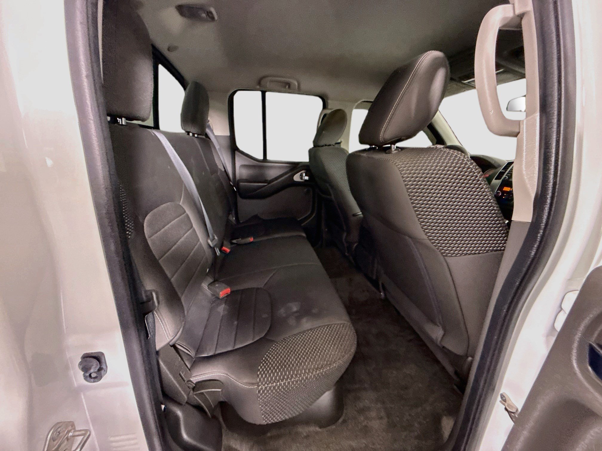 Used 2018 Nissan Frontier PRO-4X AWD/4WD image 26