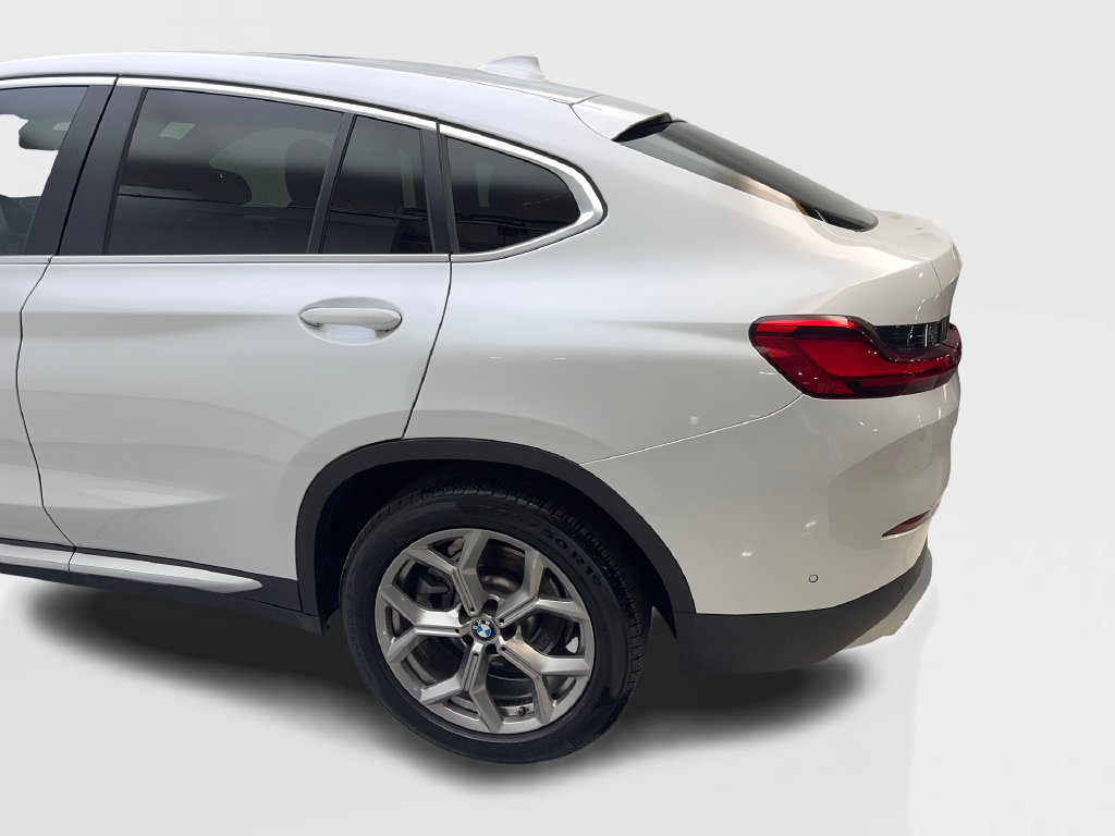 Used 2024 BMW X4 xDrive30i AWD/4WD image 19
