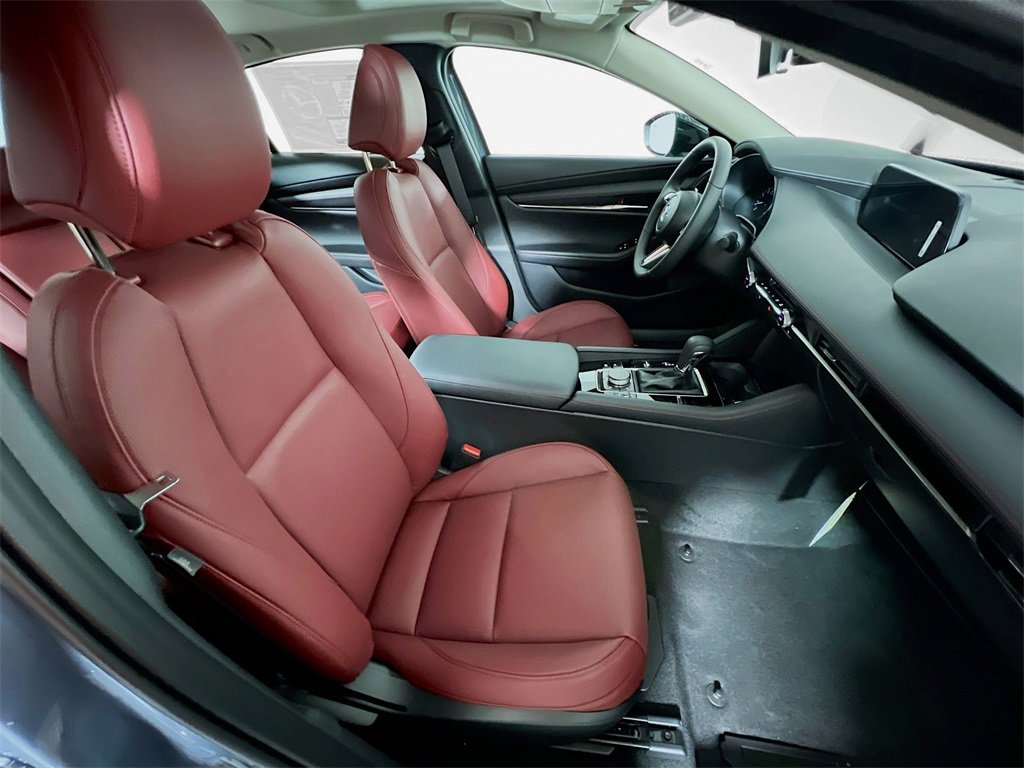 Used 2025 MAZDA MAZDA3 s image 24