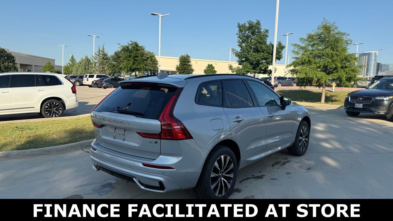 Certified 2025 Volvo XC60 B5 Plus AWD/4WD image 5