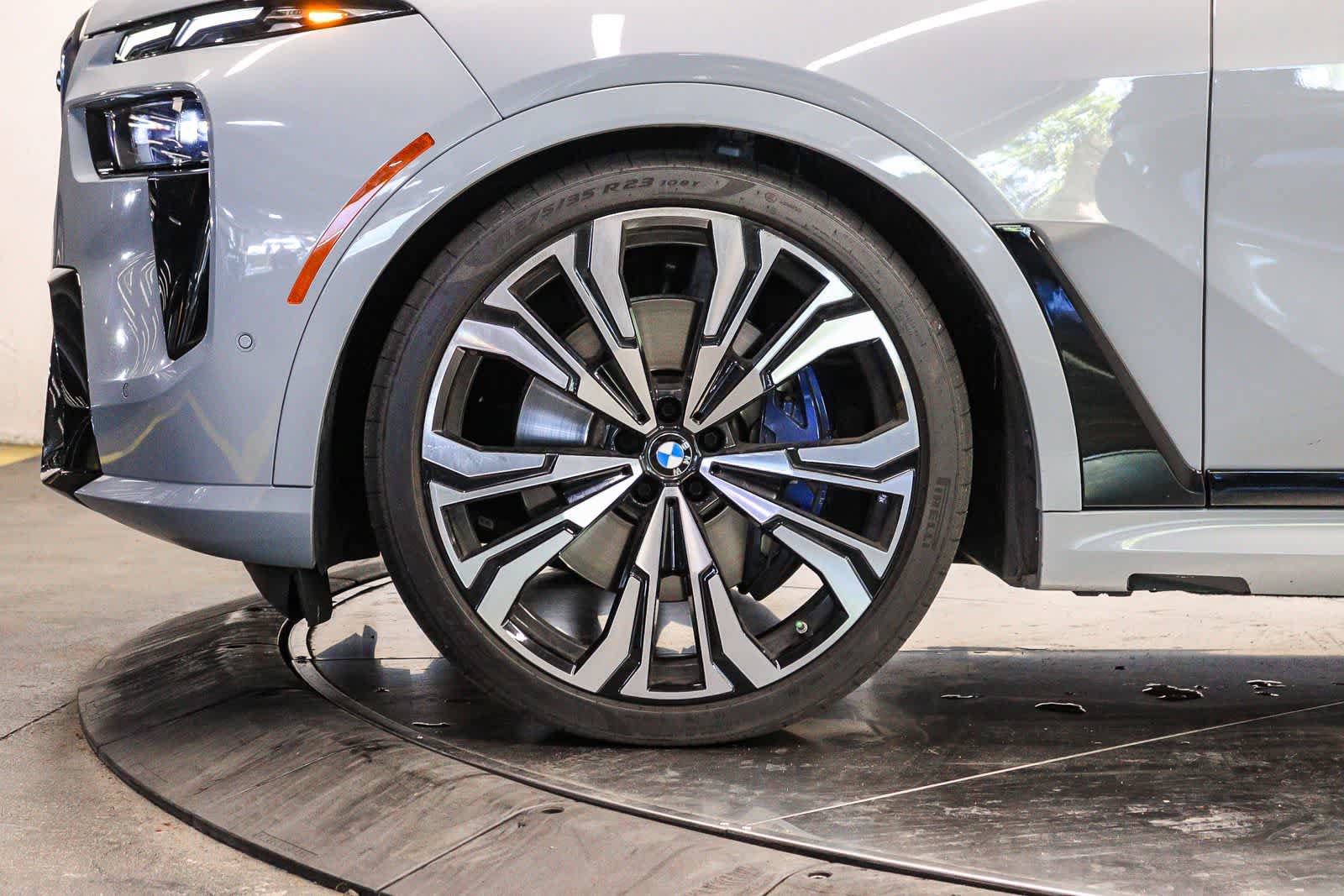 Used 2024 BMW X7 M60i w/ Executive Package AWD/4WD image 9
