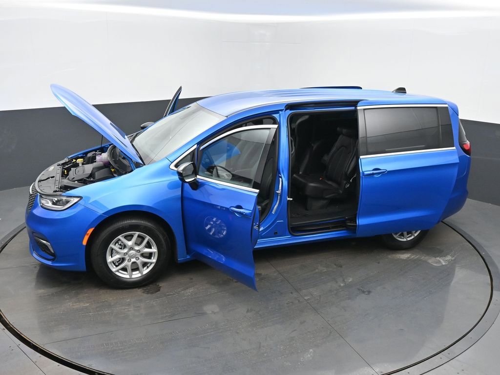 New 2026 Chrysler Pacifica Select image 63