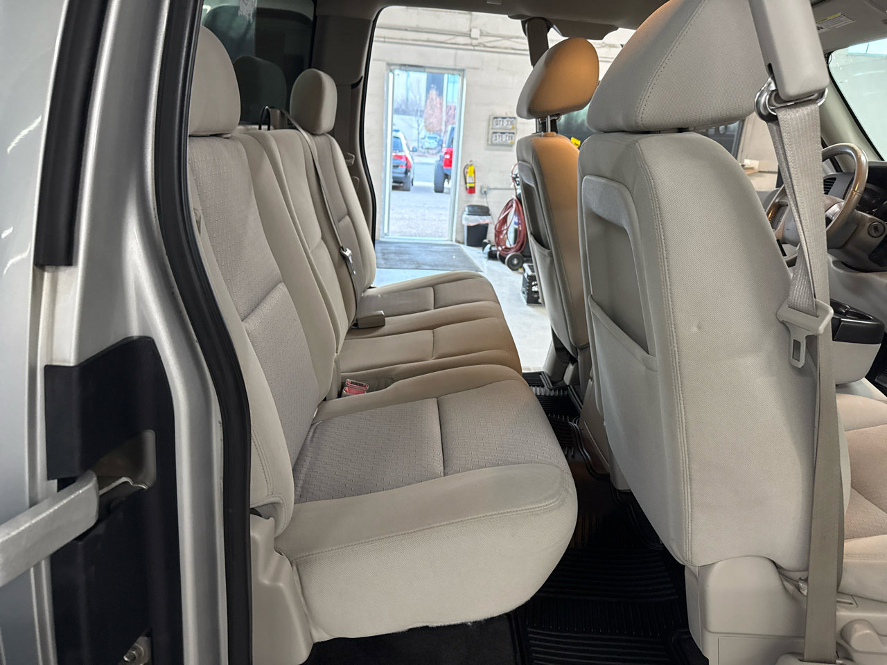 Used 2010 GMC Sierra 1500 SLE w/ Texas Edition image 33