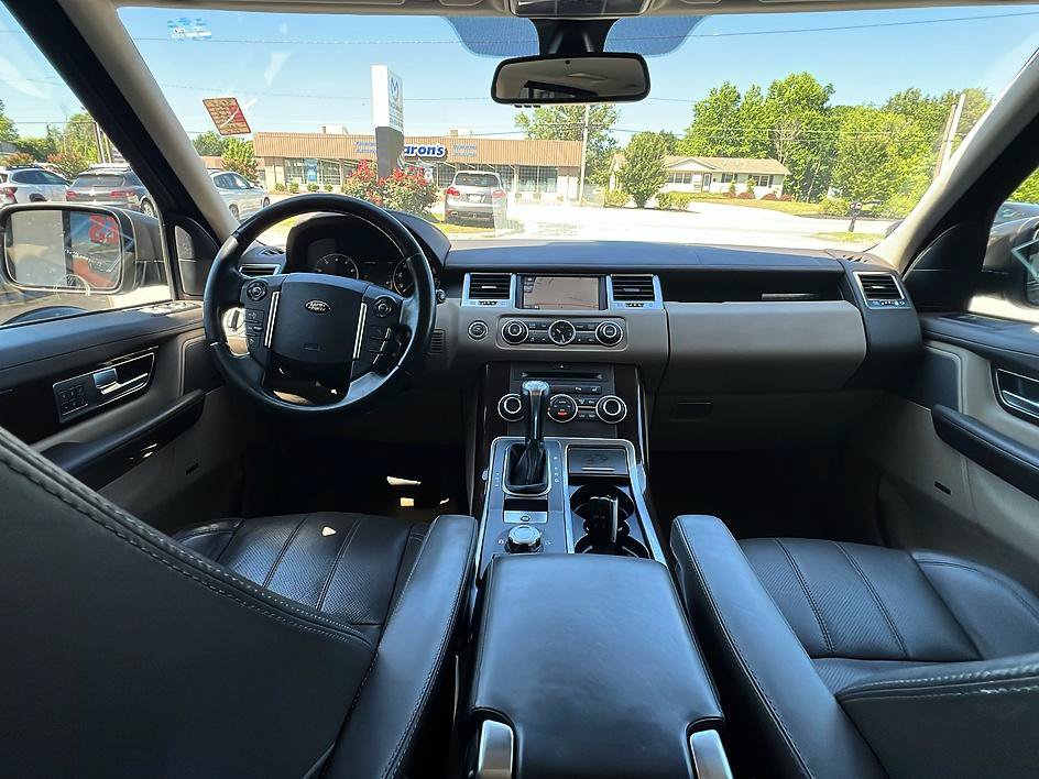 Used 2011 Land Rover Range Rover Sport HSE LUX AWD/4WD image 12