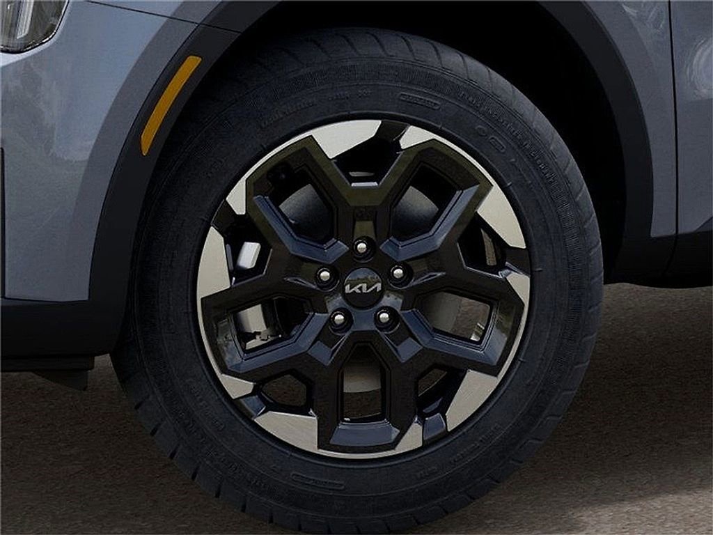 Certified 2025 Kia Sorento S w/ Panoramic Sunroof Package image 9