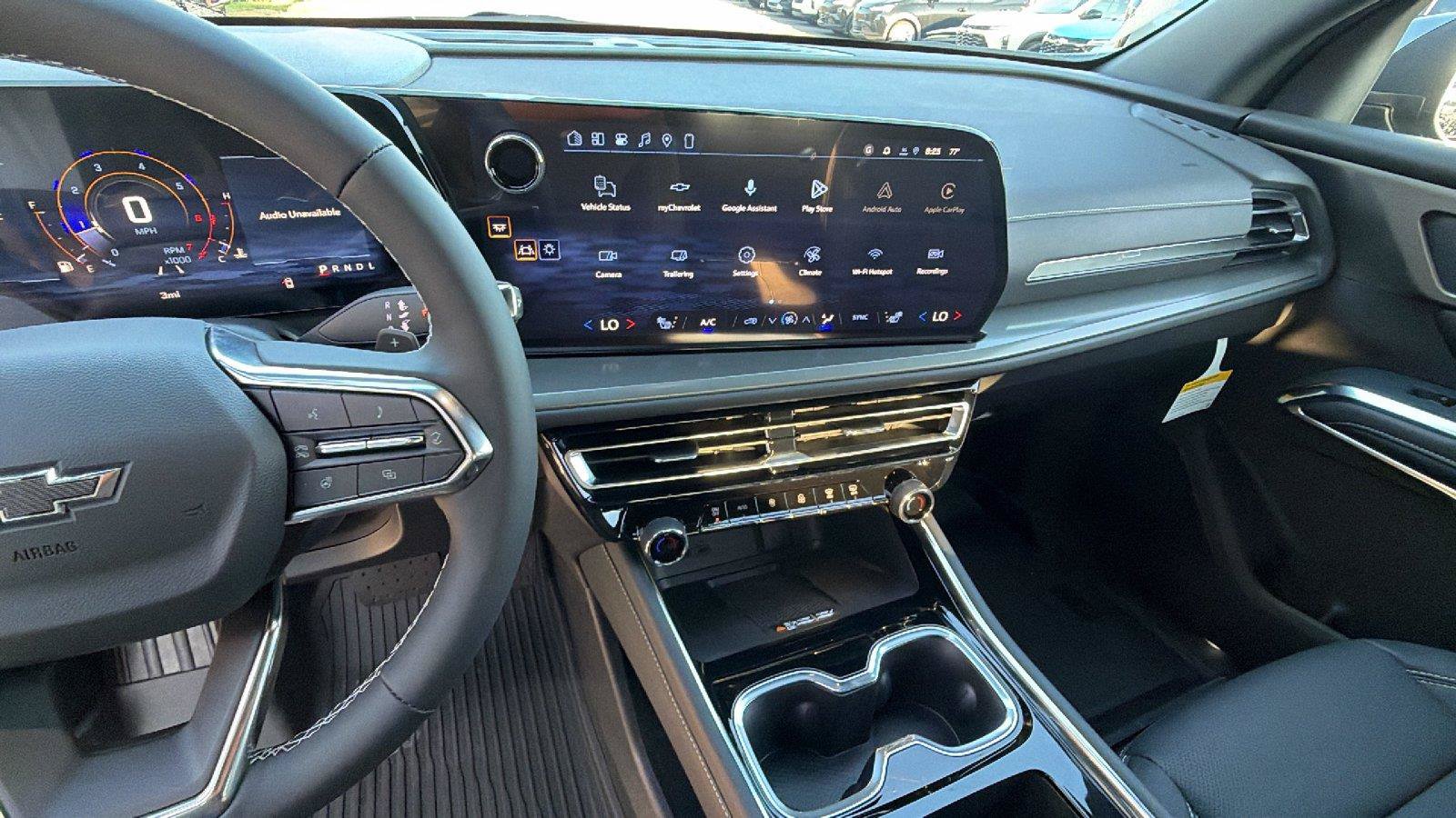 New 2027 Chevrolet Traverse LT w/ Midnight/Sport Edition FWD image 5
