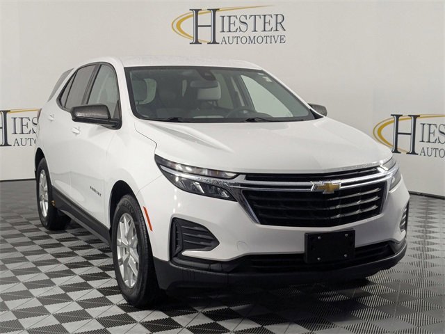 Certified 2022 Chevrolet Equinox LS w/ LS Convenience Package image 2