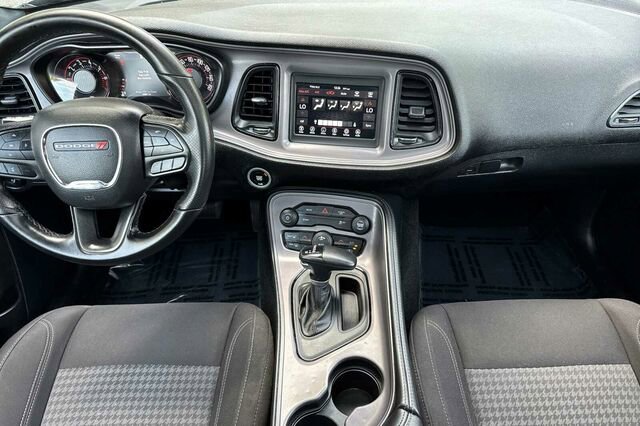 Used 2023 Dodge Challenger SXT w/ Blacktop Package image 13