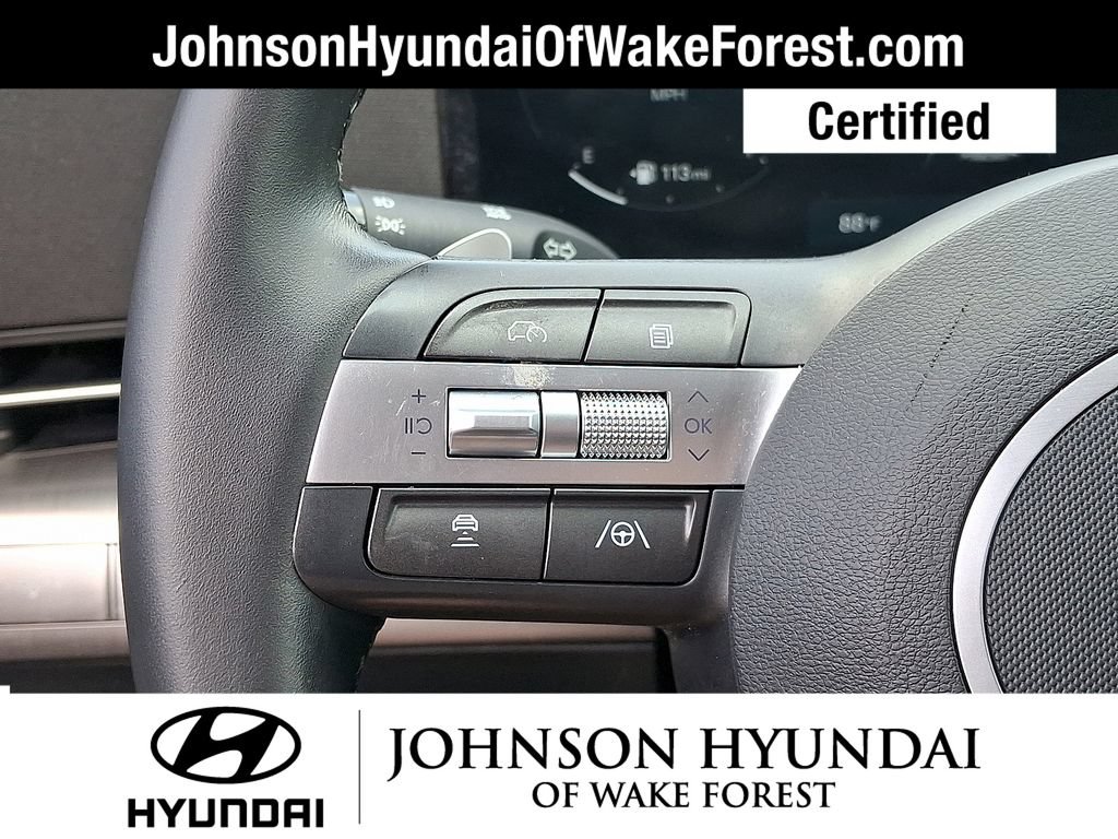 Certified 2025 Hyundai Kona SEL FWD image 9