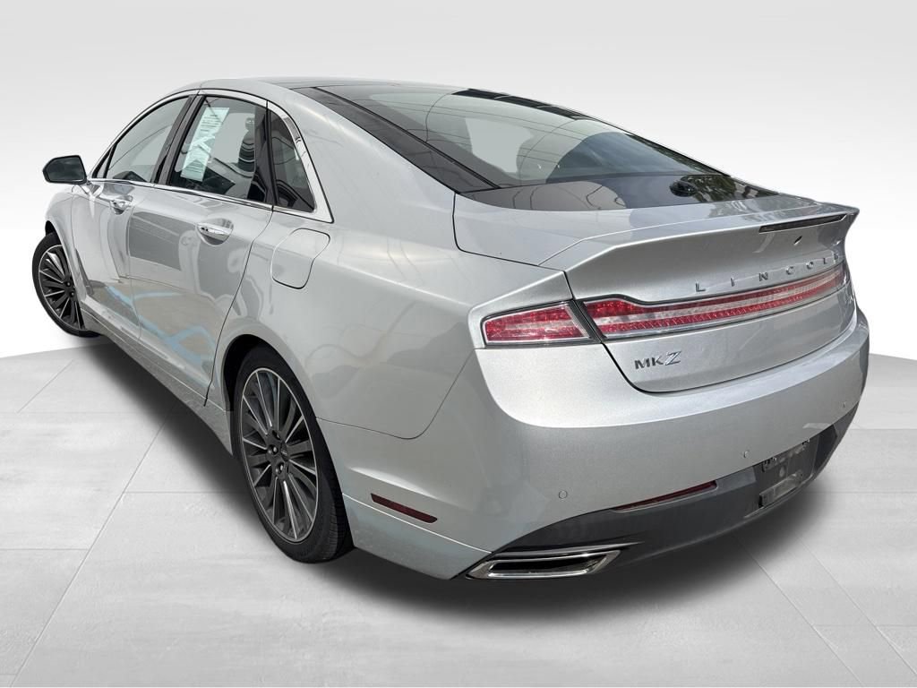Used 2015 Lincoln MKZ Hybrid w/ Equipment Group 202A Reserve FWD image 2
