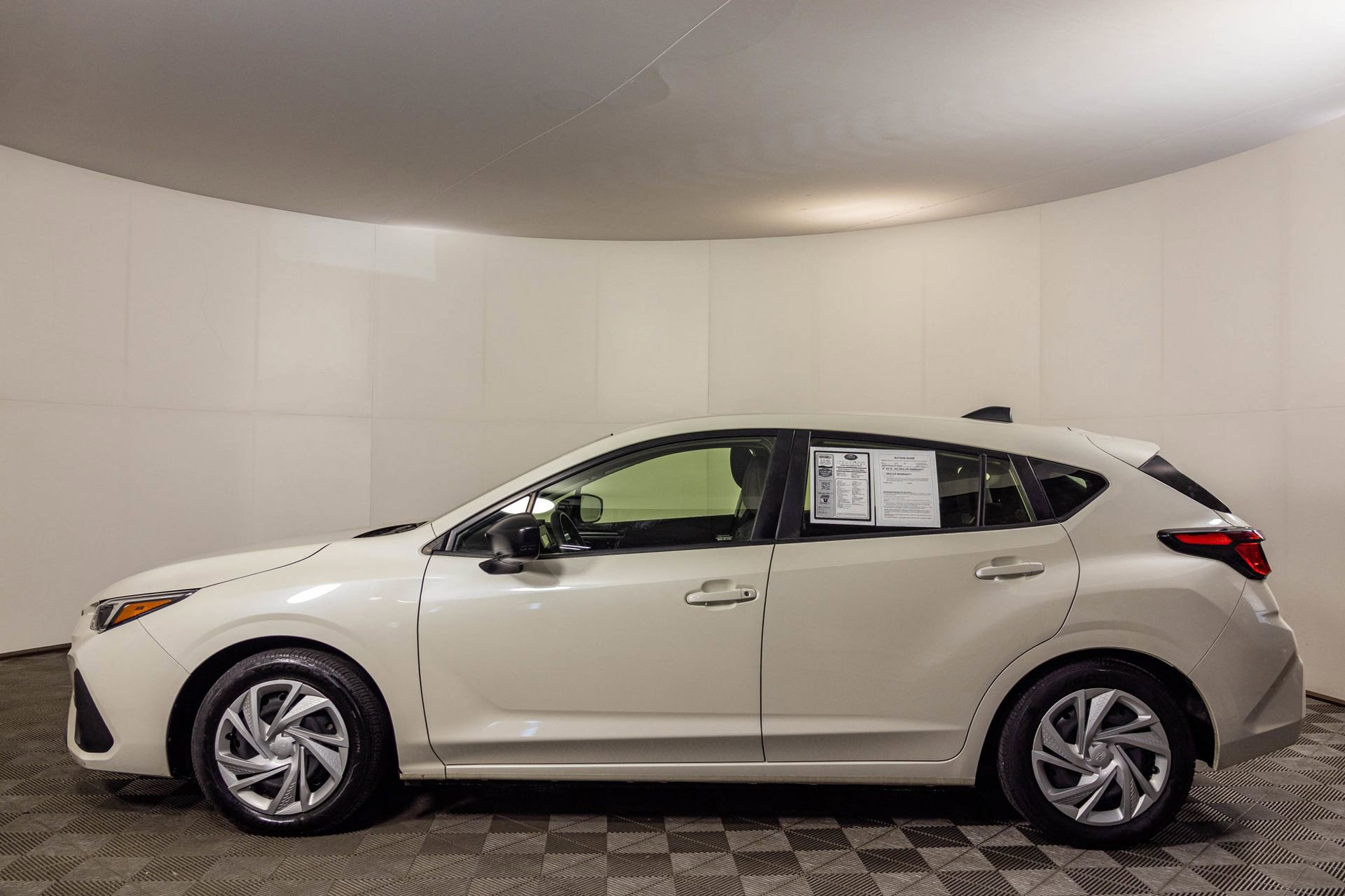 Used 2024 Subaru Impreza 2.0i AWD/4WD image 17