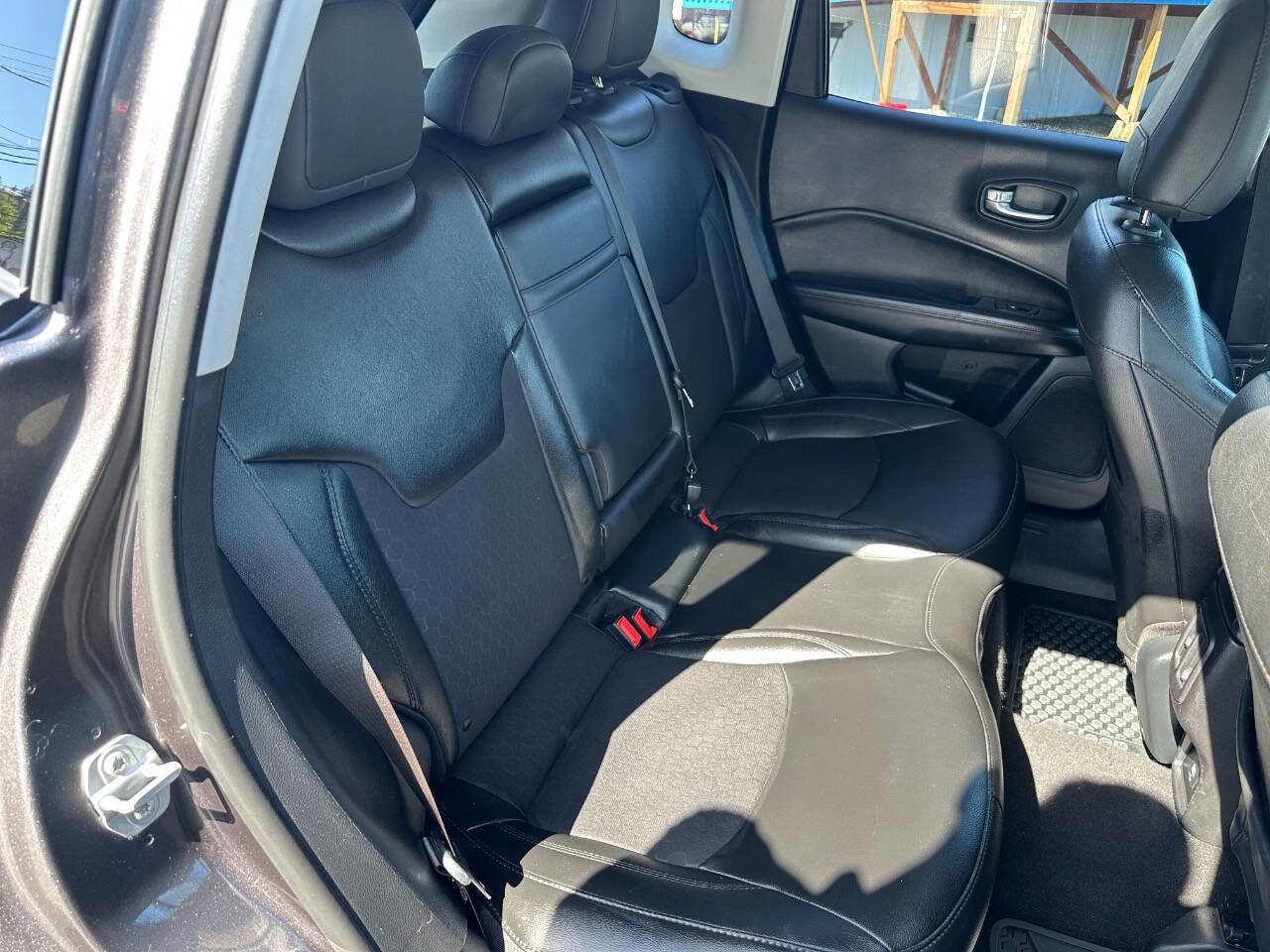 Used 2020 Jeep Compass Latitude image 24