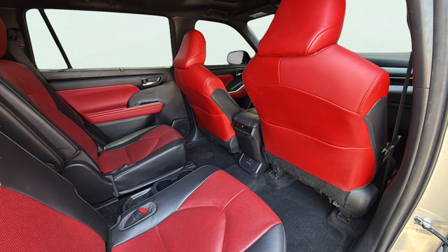 Used 2023 Toyota Highlander XSE AWD/4WD image 26
