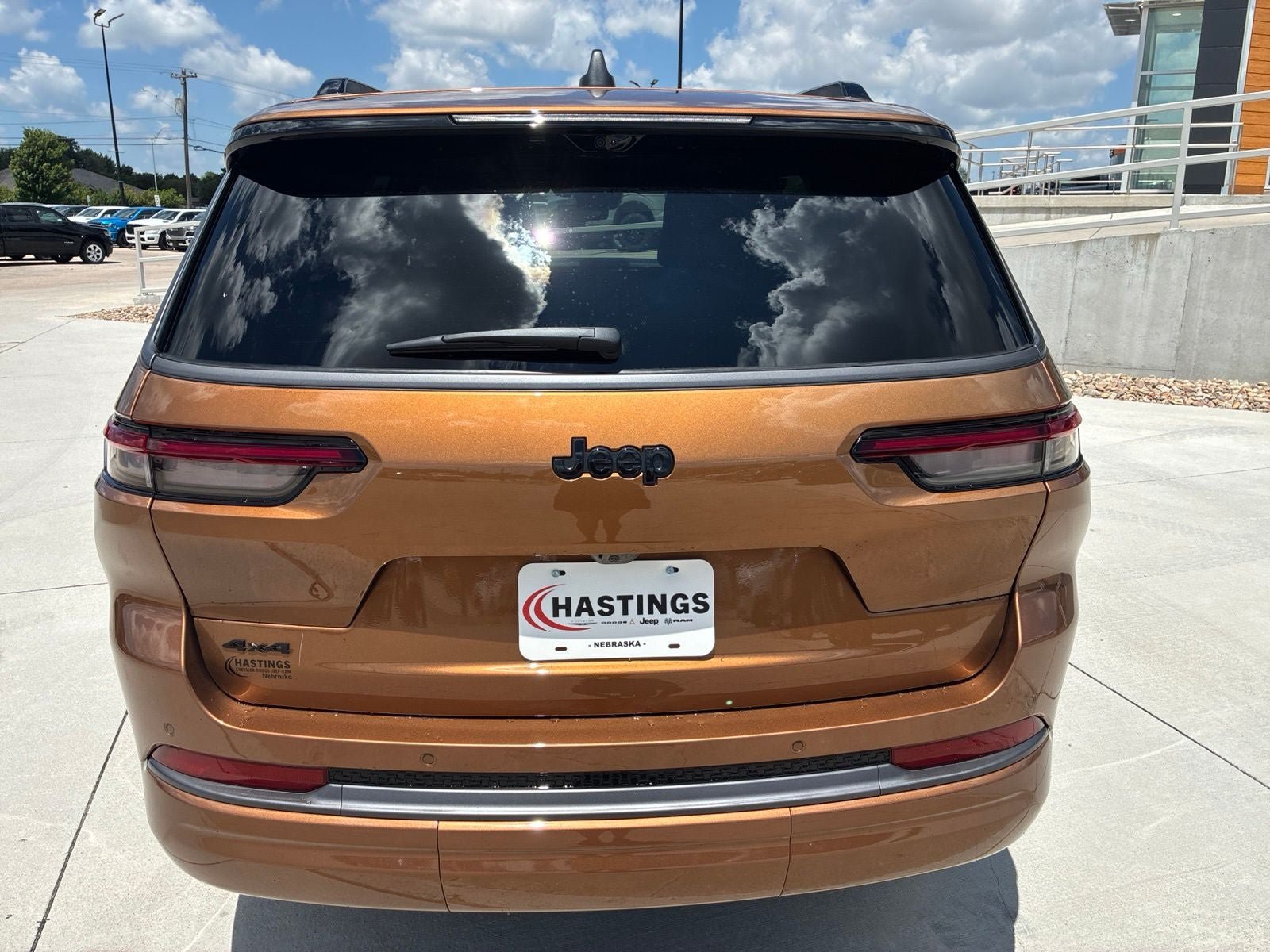 New 2026 Jeep Grand Cherokee L Limited AWD/4WD image 4