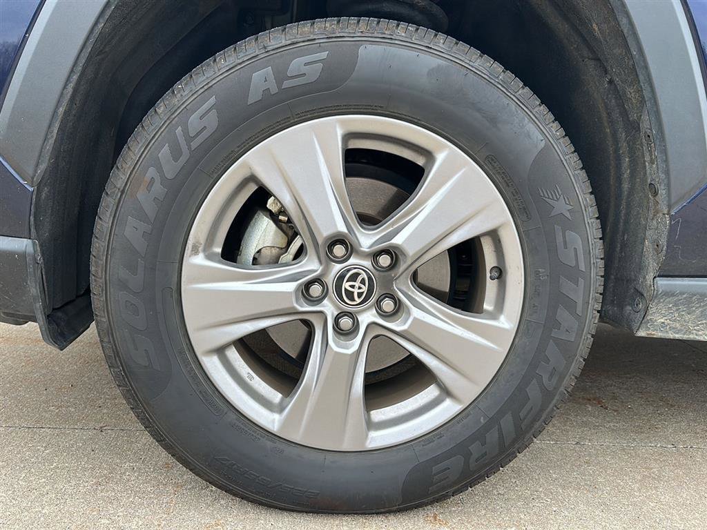 Certified 2025 Toyota RAV4 XLE image 17