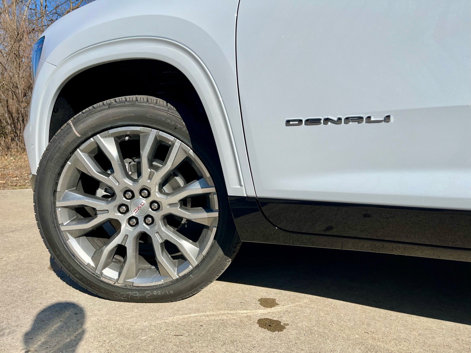 New 2026 GMC Acadia Denali w/ Super Cruise Package image 9