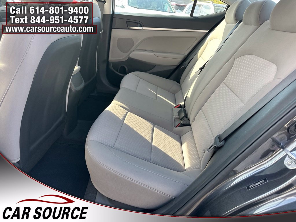 Used 2020 Hyundai Elantra SE FWD image 18