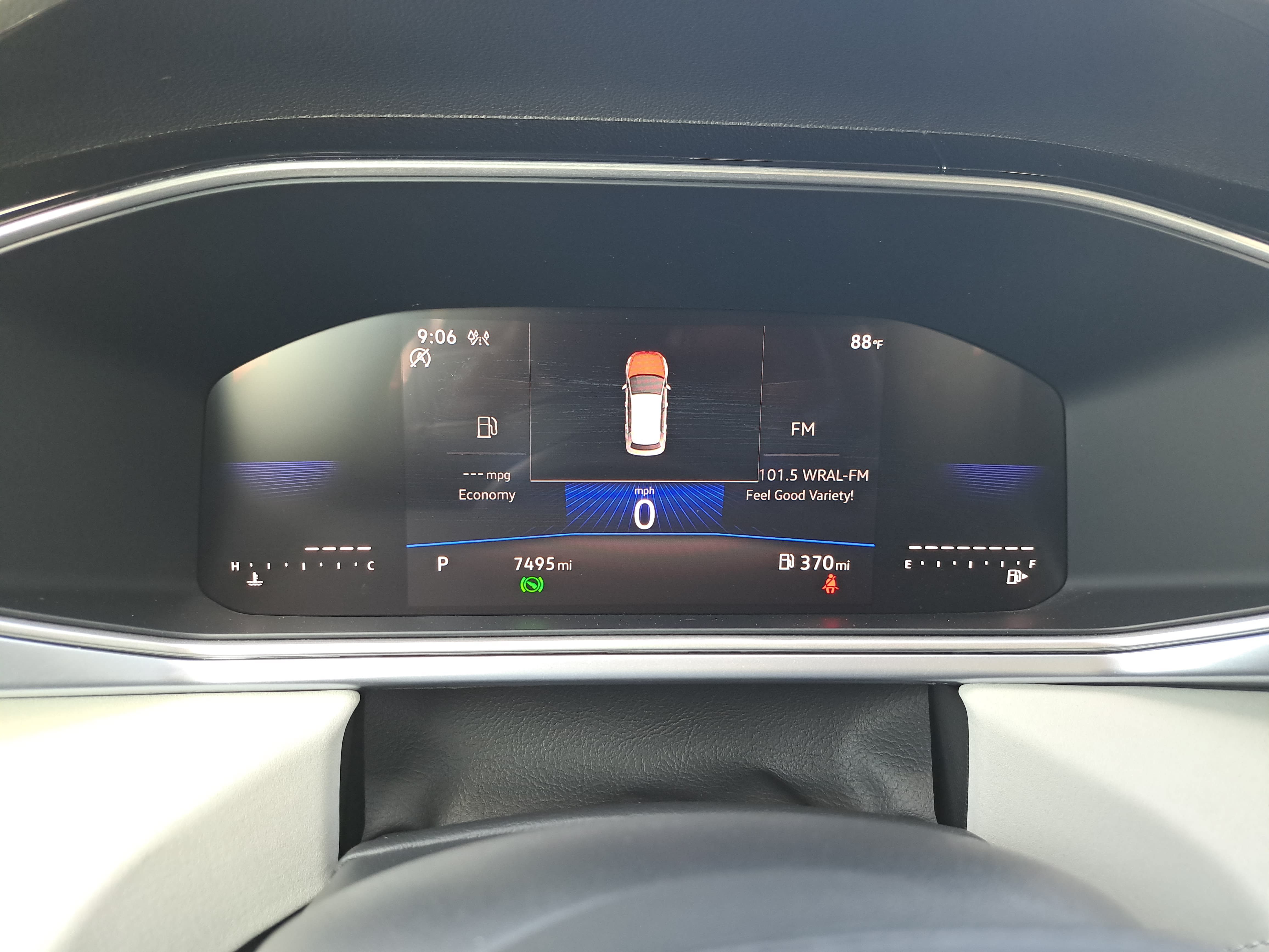 Used 2025 Volkswagen Taos SE AWD/4WD image 18