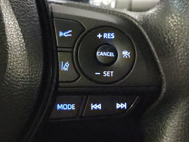 Used 2022 Toyota Corolla LE FWD image 32