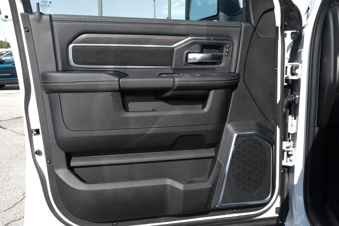 New 2027 RAM 2500 Laramie AWD/4WD image 10