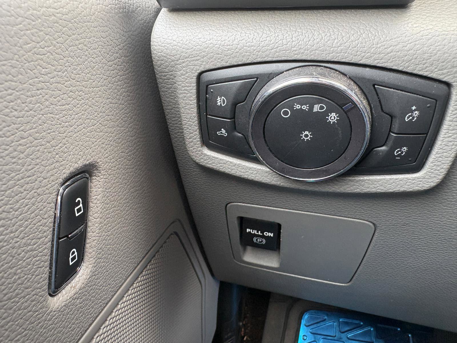 Used 2018 Ford F150 XL w/ Equipment Group 101A Mid RWD image 25