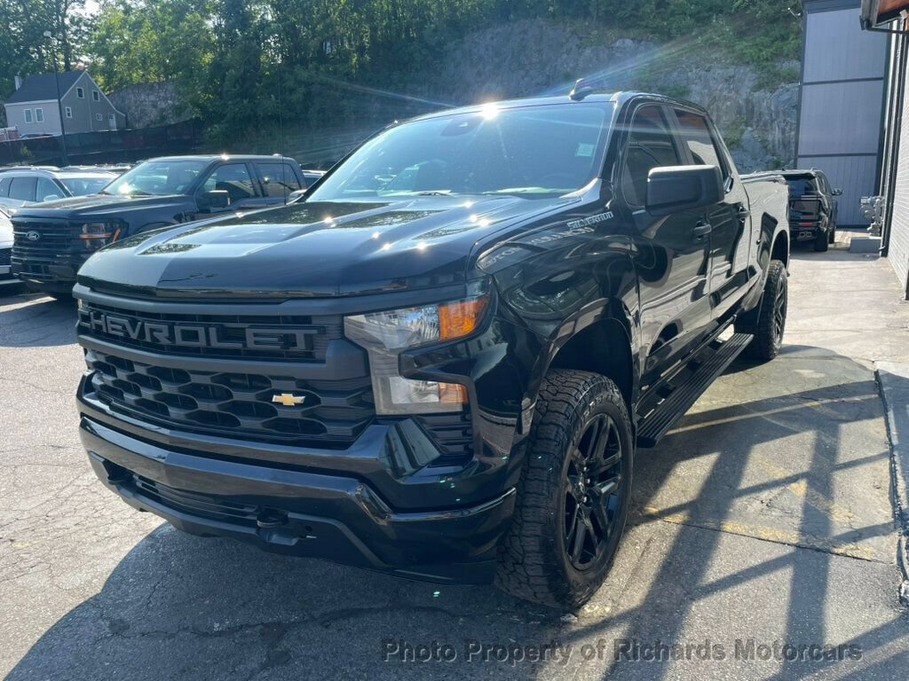 Used 2022 Chevrolet Silverado 1500 Custom AWD/4WD image 5