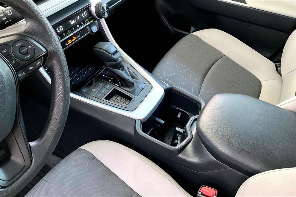Used 2025 Toyota RAV4 XLE w/ Convenience Package FWD image 20