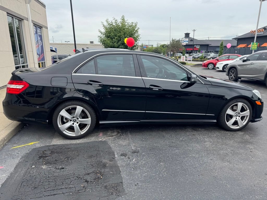 Used 2011 Mercedes-Benz E 350 4MATIC Sedan image 7