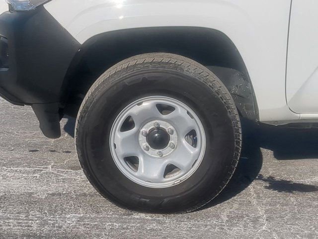 Certified 2018 Toyota Tacoma SR image 7