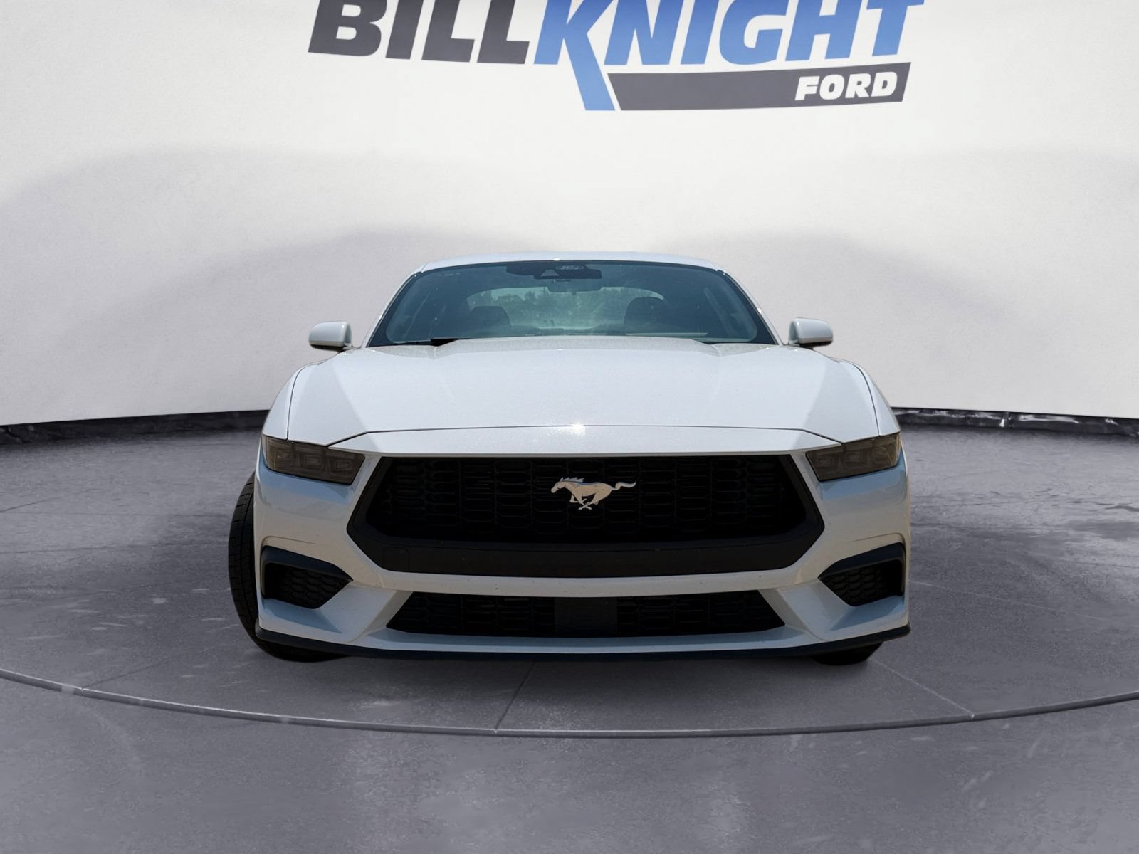 Used 2025 Ford Mustang Coupe RWD image 8