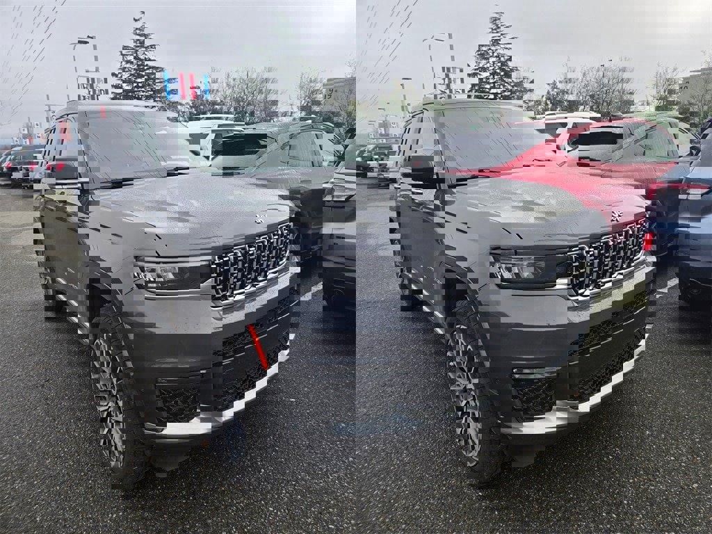 Used 2021 Jeep Grand Cherokee L Summit image 2